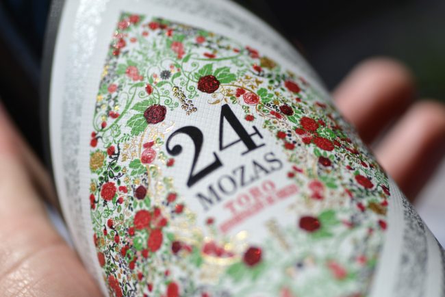 Impresión de etiqueta de vino 24 mozas