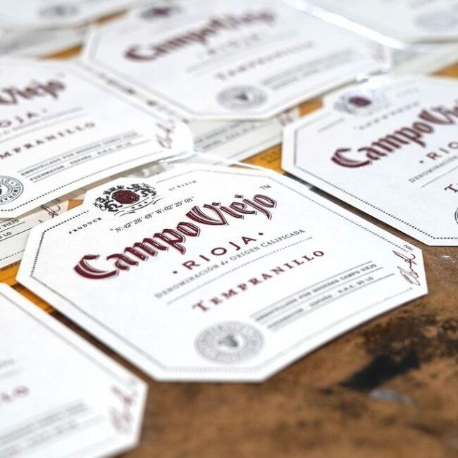 Impresión de etiqueta de vino Campo Viejo