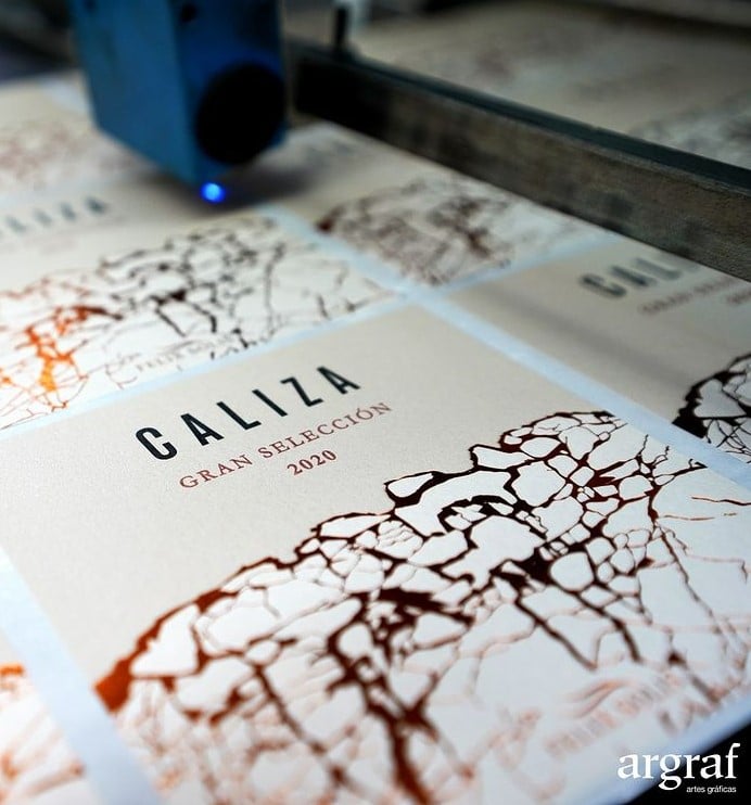 Impresión de etiqueta de vino Caliza